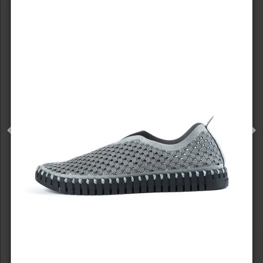Ilsa Jacobsen Tulip slip on sneaker